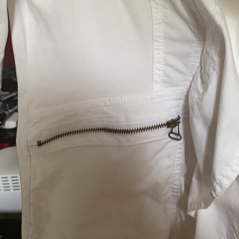 Cover up - Picture 3 of 5